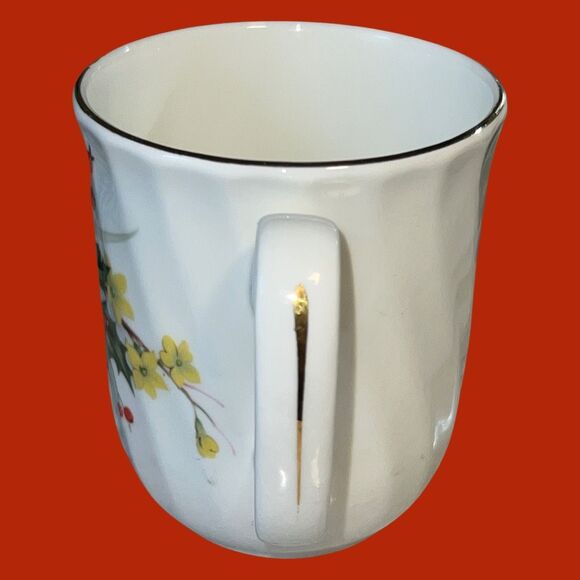 Vintage Duchess Winter 411 English Bone China Mug Christmas Holiday Pine Cones - Picture 3 of 4
